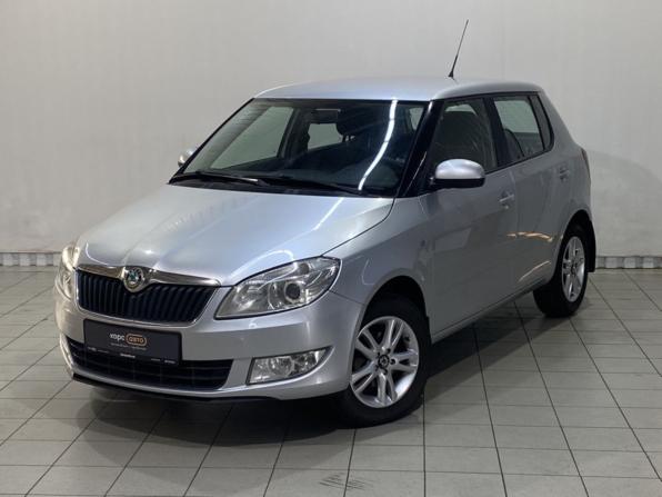 Skoda Fabia II Рестайлинг с пробегом 2010 года, цена 585 000 рублей, 120869 км, хэтчбек, Автокод Объявления