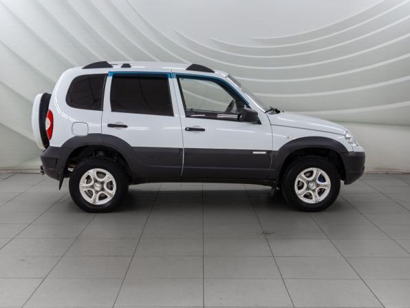 Chevrolet Niva I Рестайлинг с пробегом 2014 года, цена 618 000 рублей, 143100 км, внедорожник, Автокод Объявления