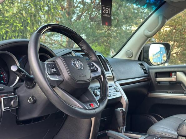 Toyota Land Cruiser 200 Series с пробегом 2008 года, цена 2 950 000 рублей, 272300 км, внедорожник, Автокод Объявления
