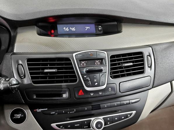 Renault Laguna III с пробегом 2008 года, цена 699 000 рублей, 252014 км, лифтбек, Автокод Объявления