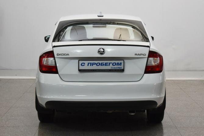 Skoda Rapid I Рестайлинг с пробегом 2018 года, цена 1 000 000 рублей, 153489 км, лифтбек, Автокод Объявления