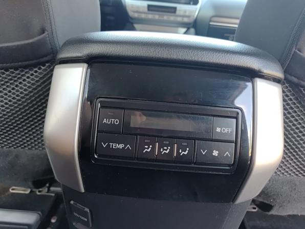 Toyota Land Cruiser Prado 150 Series Рестайлинг 2 с пробегом 2019 года, цена 5 450 000 рублей, 72000 км, внедорожник, Автокод Объявления