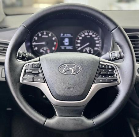 Hyundai Solaris II с пробегом 2018 года, цена 1 249 000 рублей, 206000 км, седан, Автокод Объявления