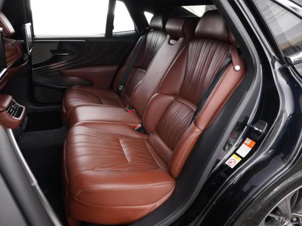 Lexus LS V с пробегом 2018 года, цена 3 900 055 рублей, 193769 км, седан, Автокод Объявления