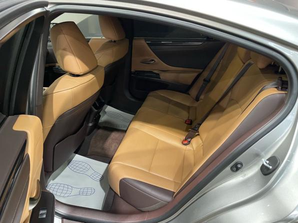 Lexus ES VII с пробегом 2020 года, цена 3 530 000 рублей, 114063 км, седан, Автокод Объявления