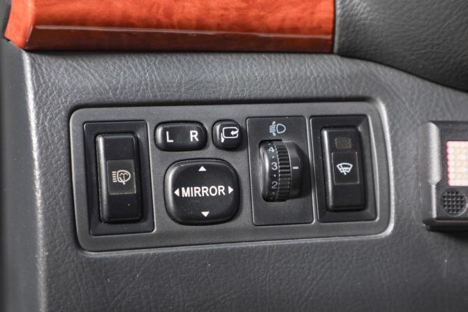 Toyota Avensis II Рестайлинг с пробегом 2006 года, цена 799 000 рублей, 208600 км, седан, Автокод Объявления