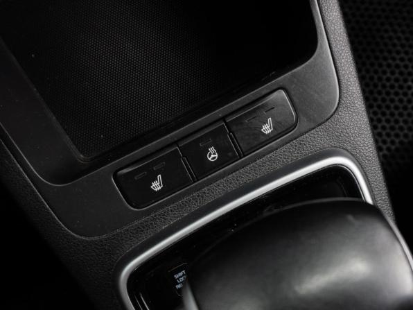 Kia Rio IV Рестайлинг с пробегом 2021 года, цена 1 599 000 рублей, 82863 км, седан, Автокод Объявления