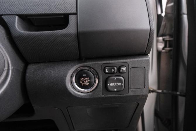Toyota Vitz II (XP90) с пробегом 2010 года, цена 699 000 рублей, 162000 км, хэтчбек, Автокод Объявления