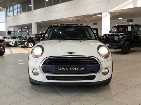 Mini Hatch III (F55/F56) с пробегом 2017 года, цена 1 540 000 рублей, 148677 км, хэтчбек, Автокод Объявления