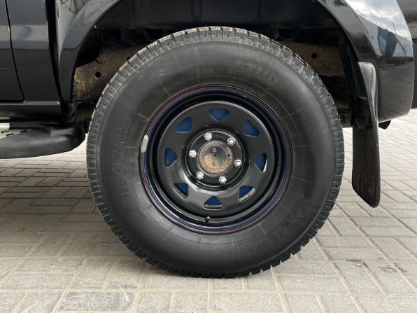 Nissan NP300 с пробегом 2013 года, цена 1 450 000 рублей, 99171 км, offers.body_type.unknown, Автокод Объявления