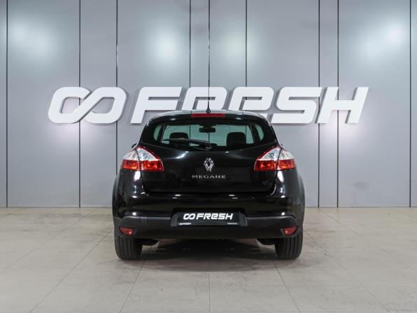 Renault Megane III Рестайлинг с пробегом 2014 года, цена 799 000 рублей, 180592 км, хэтчбек, Автокод Объявления