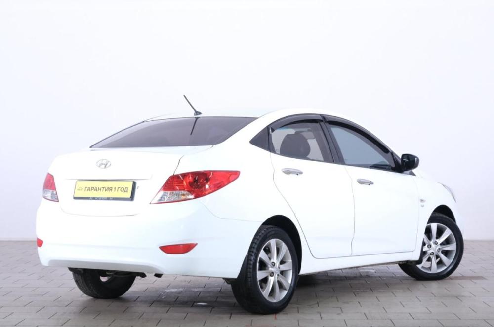 Hyundai Solaris I Омск  - изображение 7