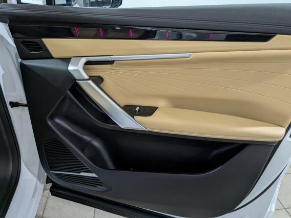 Geely Boyue L I с пробегом 2023 года, цена 2 370 000 рублей, 41973 км, внедорожник, Автокод Объявления