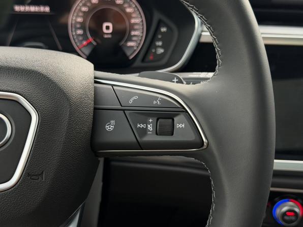 Audi Q3 II (F3) с пробегом 2026 года, цена 3 800 000 рублей, 25 км, внедорожник, Автокод Объявления