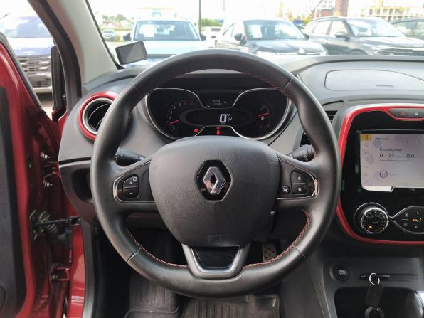 Renault Kaptur I с пробегом 2018 года, цена 1 519 000 рублей, 74738 км, внедорожник, Автокод Объявления