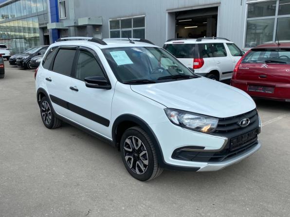 Lada (ВАЗ) Granta I Рестайлинг с пробегом 2023 года, цена 929 000 рублей, 64298 км, универсал, Автокод Объявления