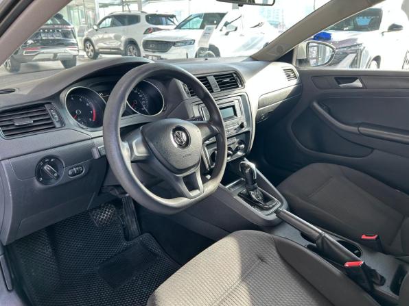 Volkswagen Jetta VI Рестайлинг с пробегом 2015 года, цена 995 000 рублей, 260240 км, седан, Автокод Объявления
