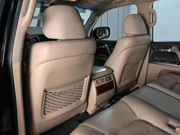 Toyota Land Cruiser 200 Series Рестайлинг 1 с пробегом 2015 года, цена 4 799 000 рублей, 266162 км, внедорожник, Автокод Объявления