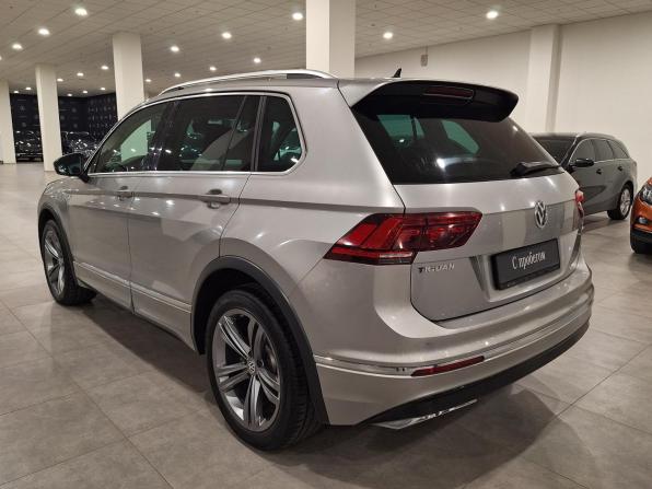 Volkswagen Tiguan II с пробегом 2018 года, цена 2 799 000 рублей, 158350 км, внедорожник, Автокод Объявления