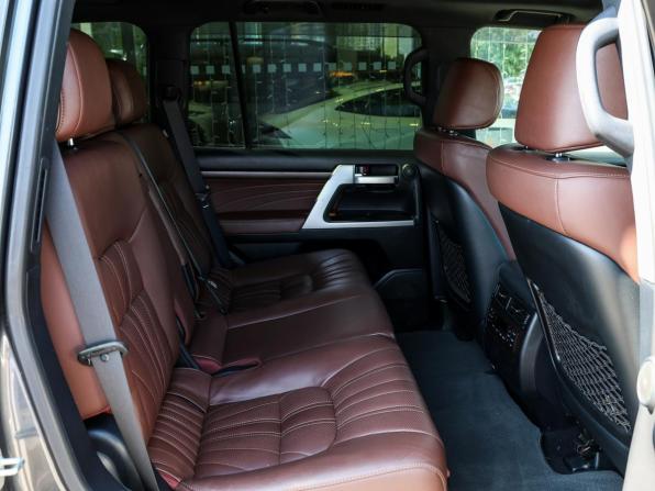 Toyota Land Cruiser 200 Series Рестайлинг 2 с пробегом 2019 года, цена 7 998 000 рублей, 82477 км, внедорожник, Автокод Объявления