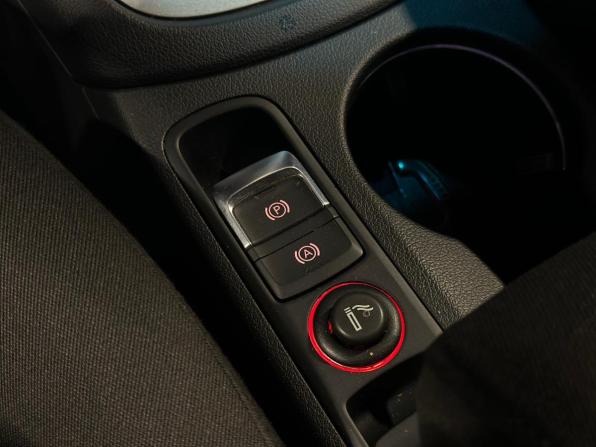 Audi Q3 I (8U) с пробегом 2014 года, цена 1 805 000 рублей, 154513 км, внедорожник, Автокод Объявления