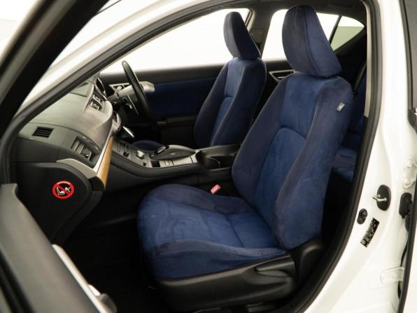 Lexus CT I с пробегом 2011 года, цена 1 369 444 рубля, 125382 км, хэтчбек, Автокод Объявления