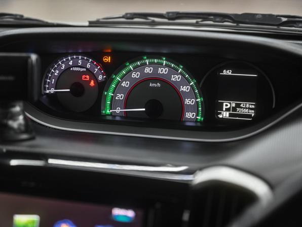 Suzuki Solio III с пробегом 2020 года, цена 1 379 000 рублей, 70566 км, минивэн, Автокод Объявления