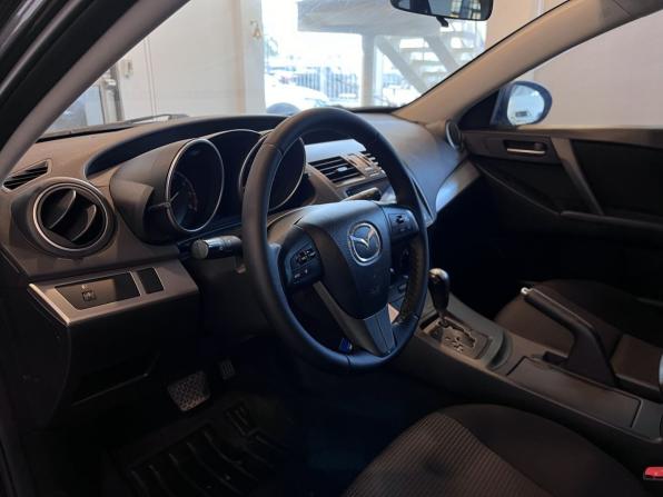 Mazda 3 II (BL) Рестайлинг с пробегом 2012 года, цена 800 000 рублей, 139787 км, хэтчбек, Автокод Объявления