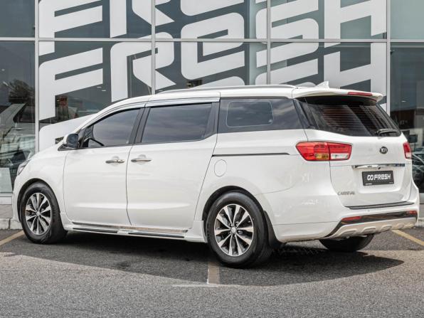 Kia Carnival III с пробегом 2017 года, цена 2 275 000 рублей, 94398 км, минивэн, Автокод Объявления
