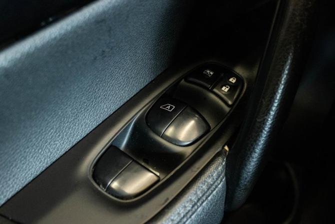 Nissan Qashqai II с пробегом 2015 года, цена 1 155 000 рублей, 132538 км, внедорожник, Автокод Объявления