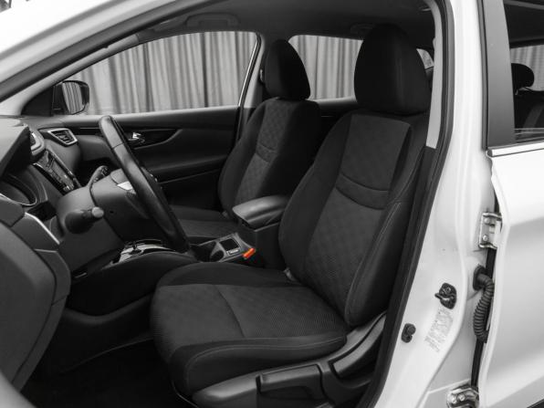 Nissan Qashqai II с пробегом 2017 года, цена 1 640 000 рублей, 126114 км, внедорожник, Автокод Объявления