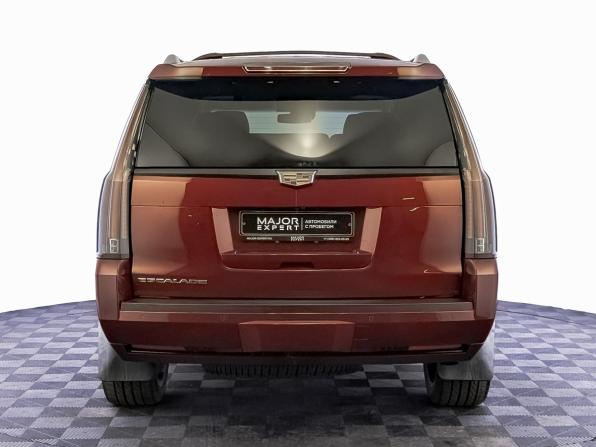Cadillac Escalade IV с пробегом 2016 года, цена 4 300 000 рублей, 88981 км, внедорожник, Автокод Объявления