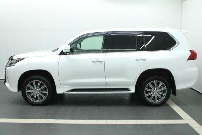 Lexus LX III Рестайлинг 2 с пробегом 2017 года, цена 6 499 000 рублей, 195065 км, внедорожник, Автокод Объявления