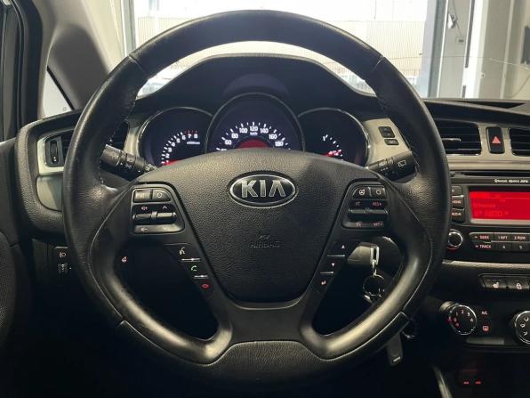 Kia Ceed II с пробегом 2014 года, цена 760 000 рублей, 249417 км, универсал, Автокод Объявления