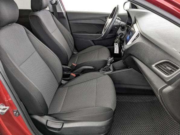 Hyundai Solaris II с пробегом 2019 года, цена 1 245 000 рублей, 163556 км, седан, Автокод Объявления