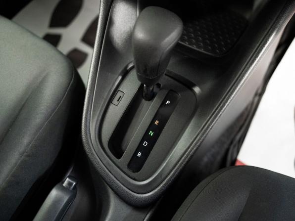 Toyota Yaris IV с пробегом 2020 года, цена 1 040 000 рублей, 130895 км, хэтчбек, Автокод Объявления