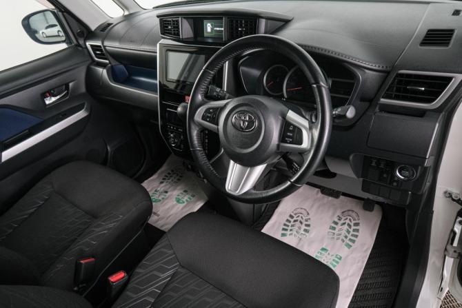 Toyota Roomy I с пробегом 2017 года, цена 999 000 рублей, 116959 км, микровэн, Автокод Объявления