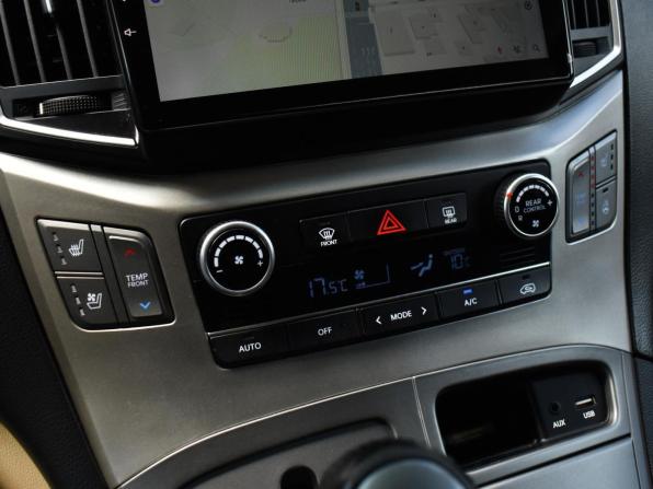 Hyundai H-1 II Рестайлинг 2 с пробегом 2019 года, цена 2 750 000 рублей, 322989 км, минивэн, Автокод Объявления