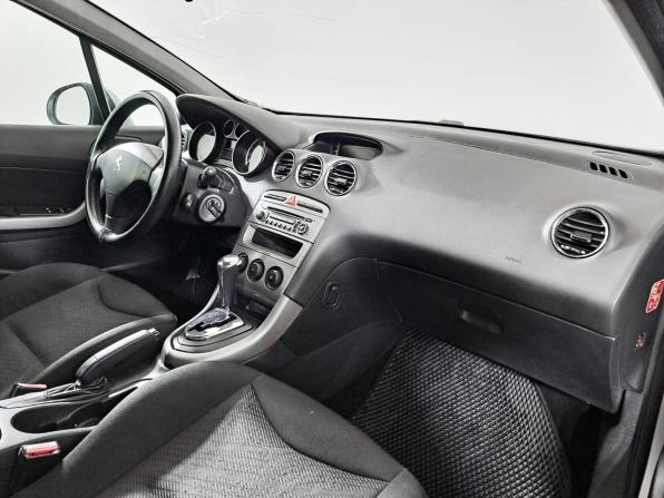 Peugeot 308 I Рестайлинг с пробегом 2012 года, цена 395 000 рублей, 131742 км, хэтчбек, Автокод Объявления