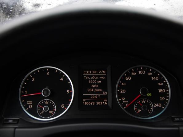 Volkswagen Tiguan I Рестайлинг с пробегом 2011 года, цена 1 138 000 рублей, 195572 км, внедорожник, Автокод Объявления