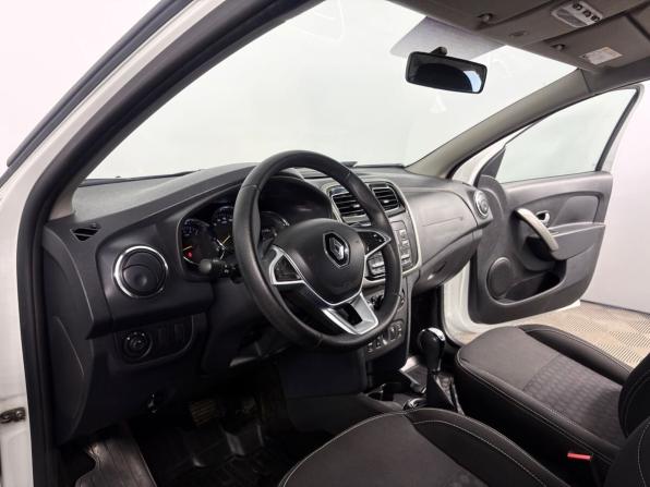 Renault Logan II Рестайлинг с пробегом 2019 года, цена 970 000 рублей, 104325 км, седан, Автокод Объявления