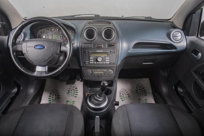 Ford Fiesta Mk5 с пробегом 2006 года, цена 389 000 рублей, 169000 км, хэтчбек, Автокод Объявления