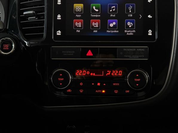 Mitsubishi Outlander III Рестайлинг 3 с пробегом 2018 года, цена 2 335 000 рублей, 99359 км, внедорожник, Автокод Объявления