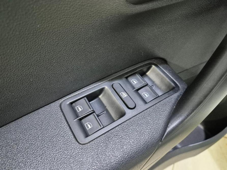 Volkswagen Polo V Рестайлинг Воронеж  - изображение 18