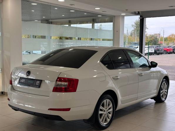 Skoda Octavia III (A7) с пробегом 2016 года, цена 1 335 000 рублей, 176631 км, лифтбек, Автокод Объявления