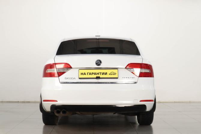 Skoda Superb II Рестайлинг с пробегом 2014 года, цена 1 379 000 рублей, 180000 км, лифтбек, Автокод Объявления