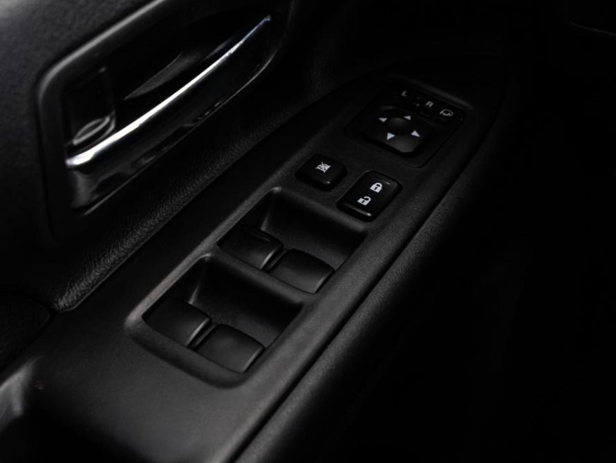 Mitsubishi Outlander III Рестайлинг Санкт-Петербург  - изображение 16