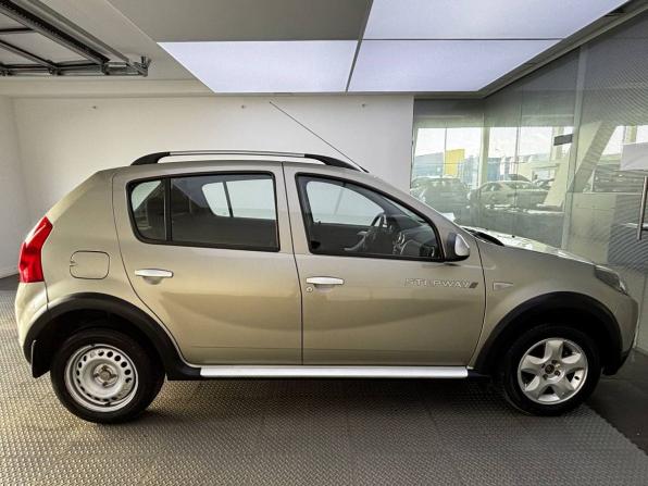 Renault Sandero I с пробегом 2013 года, цена 640 000 рублей, 164899 км, хэтчбек, Автокод Объявления