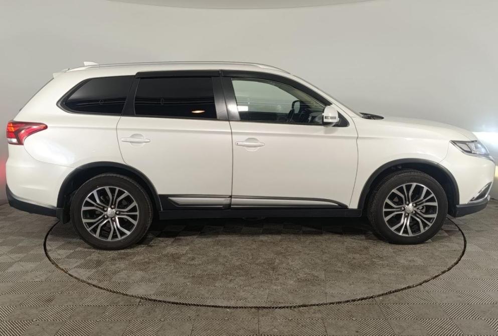 Mitsubishi Outlander III Рестайлинг 2 Волгоград  - изображение 8