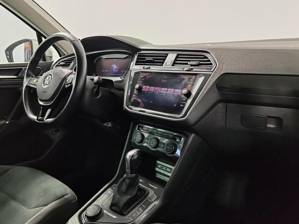 Volkswagen Tiguan II с пробегом 2017 года, цена 2 629 000 рублей, 88105 км, внедорожник, Автокод Объявления